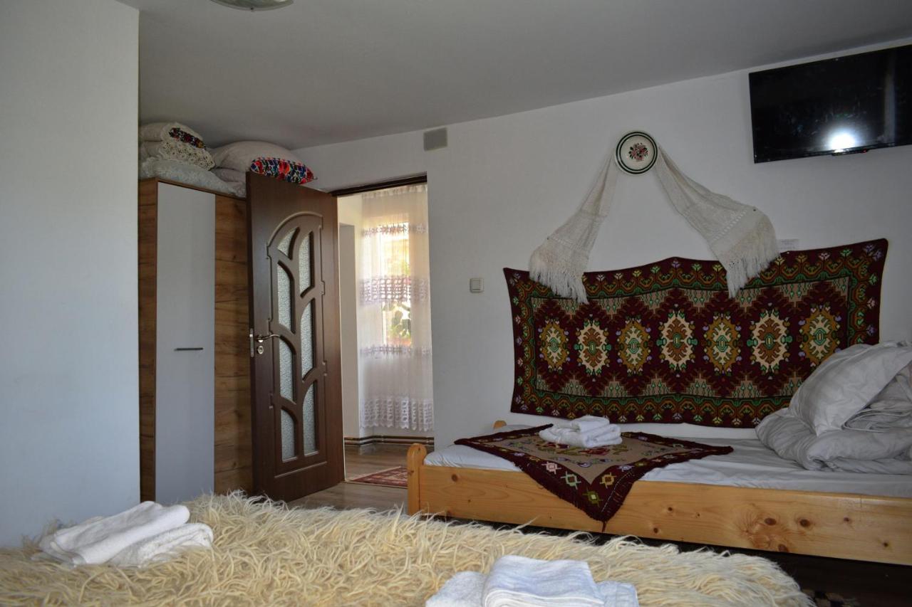 Casa Vladicu Hotel Breb Bagian luar foto